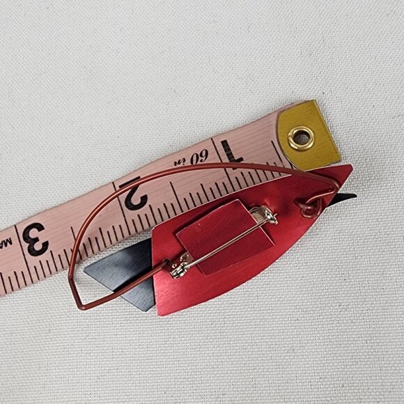 Vintage Red Modernist Metal Red Brooch - Picture 4 of 4